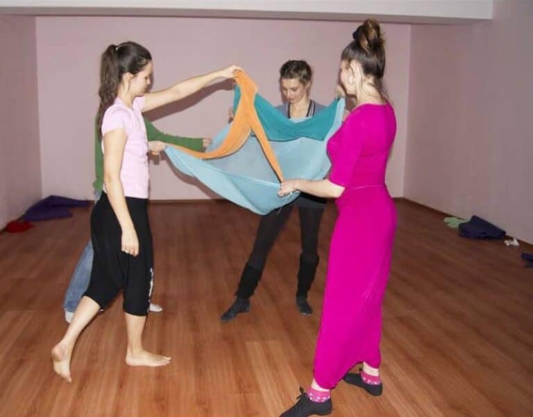 dance-movement-therapy-01